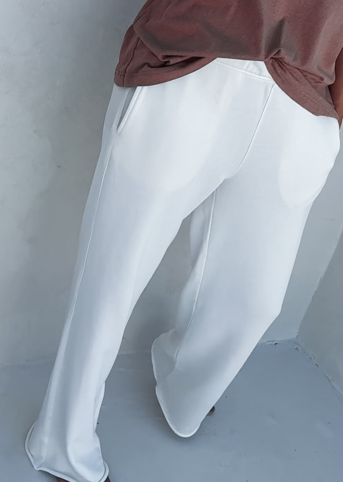 RELAXED FIT PANTS / LAISVALAIKIO KELNĖS