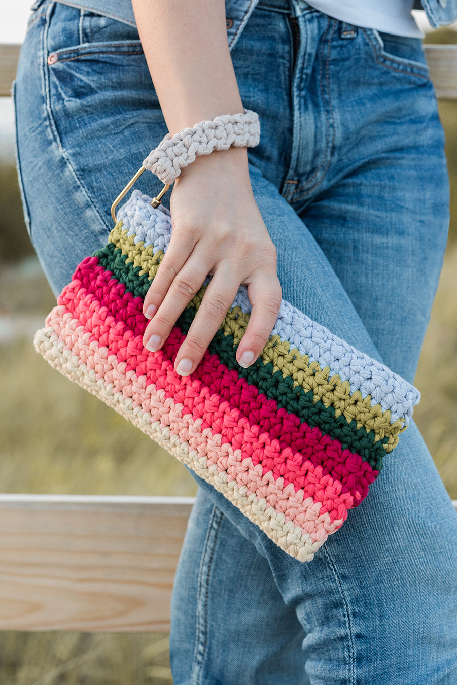 CLUTCH / DELNINĖ